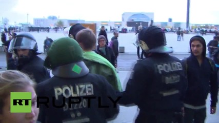Germany: Riot police battle with counter-demo trying to confront AfD supporters