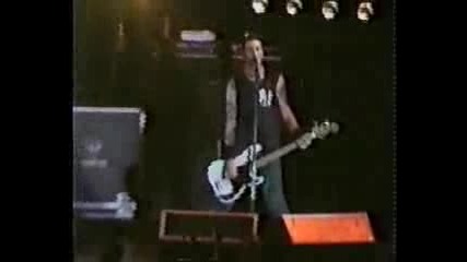 The Ramones - R.a.m.o.n.e.s Live 1995.flv