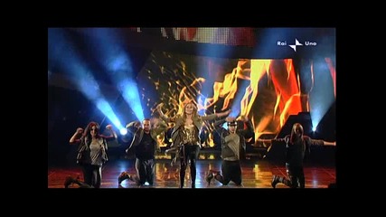 Jennifer Lopez - What Is Love (live @ Festival San Remo)