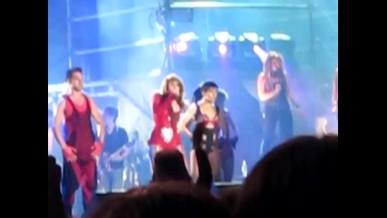 Miley Cyrus Chile - Gypsy Heart Tour, Who owns My heart
