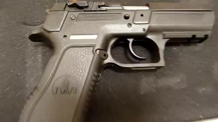 Desert Eagle 9mm Iwi (baby Eagle)