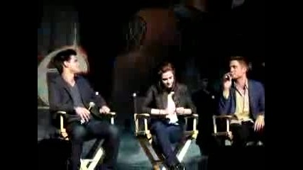 La Twilight Convention Robert Pattinson, Taylor Lautner, Kristen Stewart 06/12/10 Breaking Dawn Ta 