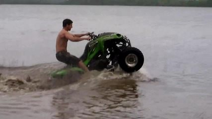 Kawasaki Kfx 700 In Water