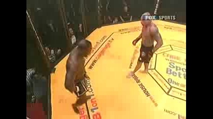 Melvin Manhoef Vs. Evangelista Cyborg Santos