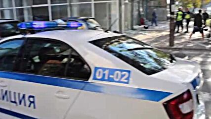 Кола се вряза в бивш мебелен магазин в Благоевград, шофьорът бил пиян