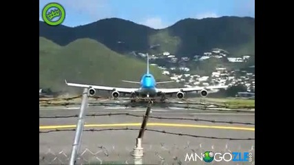 Боинг 747 излитане 