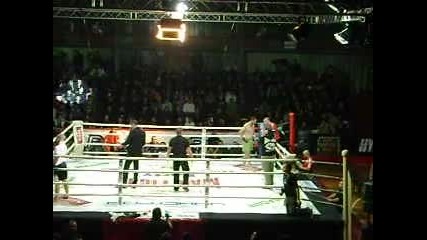 Валери Великов-max Fight 12.11.2011, Русе