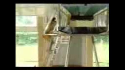 Mr.bean Отива Да Плува