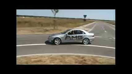 Mercedes Benz C55 Amg Drift around roundabout