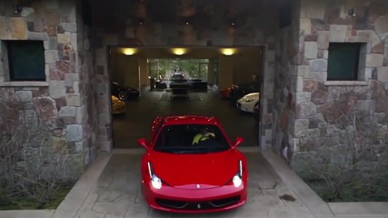 " Кой не би си мечтал за подобен гараж " - Една къща за коли, част от имение за 4 милиона!