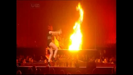 Rihanna - The Brit Awards 2011 (live, hq) 