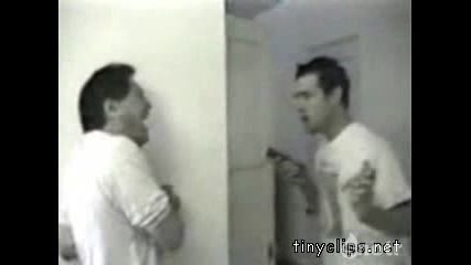 Този дали не се насра (смях) 
