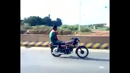 На Мотор в Индия - Смях