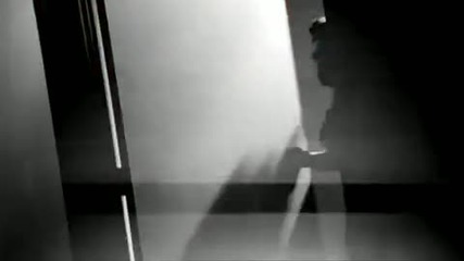 Natalia Kills - Zombie