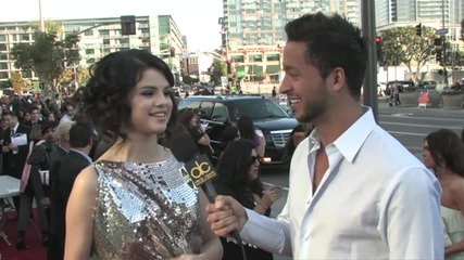 2009 Red Carpet Interview (american Musi 