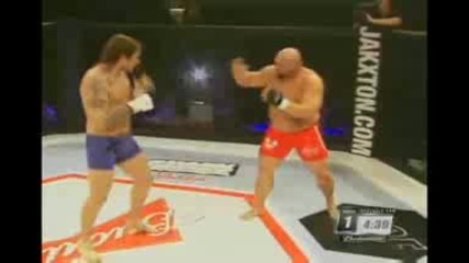 Aleksander Emelianenko Vs Dan Bobish