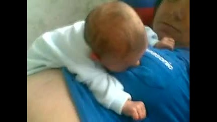 Марти яде ц*цата На Баба Си