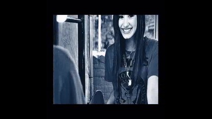 dems , , || britney s0ng ...l0we me , , hate me |