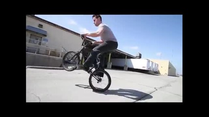 Оригинални трикове с колело от Тим Кнол