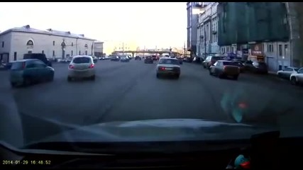 Урок по Паркиране От Рускиня! Тая определено е много добра