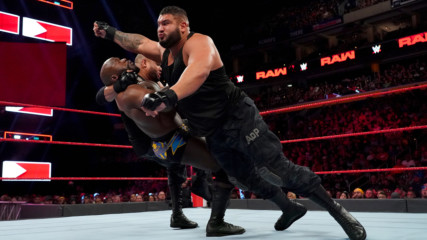 Titus Worldwide vs. The Authors of Pain: Raw, July 16, 2018