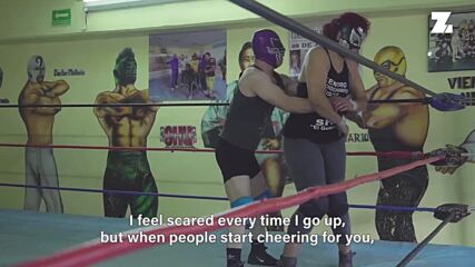 Break A Nail: This female luchadora isn't pulling any punches