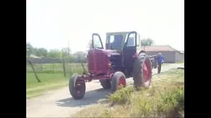 Трактор Беларус На Две Гуми В Село Пъдарско 