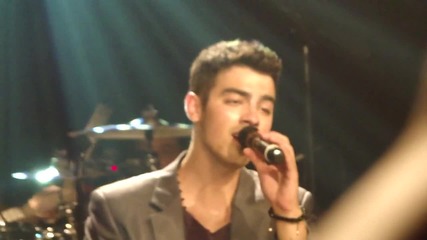 Joe Jonas - When You Look Me In The Eyes & Hello Beautiful