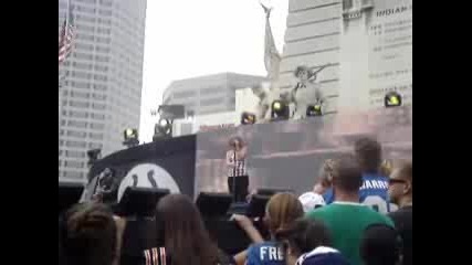 Kelly Clarkson Maybe Live Nfl Kickoff November 2007 Indianapolis 
