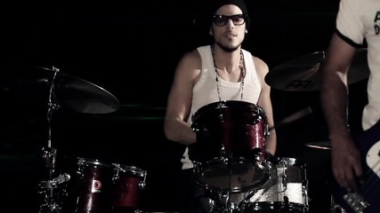 Angel Arce- Acorralada