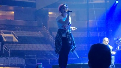 Demi Lovato - Believe In Me Live (soundcheck) - 2_11_14 - San Jose, Ca - [hd]
