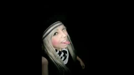 Izzy Hilton Vbox7