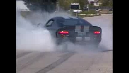 Cars - Corvette burnout