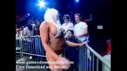 sexy girls naked in ring