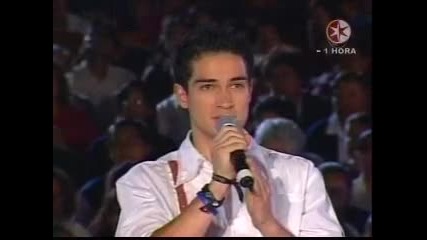 Anahi. Alfonso y Dulce de Rbd Agradecen a la Virgen
