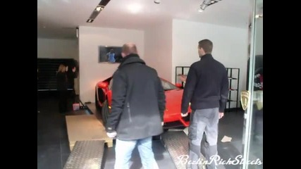 Lamborgini Aventador на улицата..