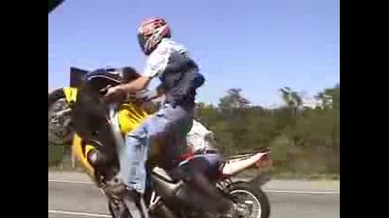 Bikers Stuntin In The E - Way