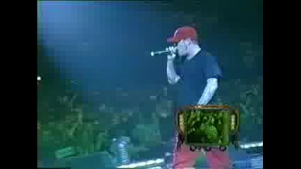 Limp Bizkit - Jump Around