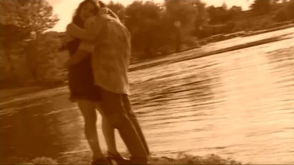 Тони Дачева & Кристал - Губя те 1998