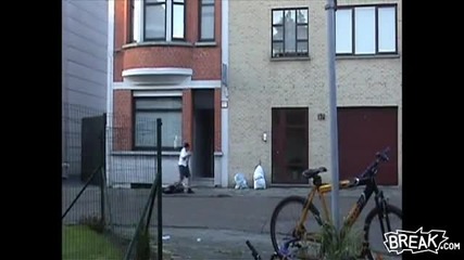 Falling Body Prank Scares Moroccan Kid 