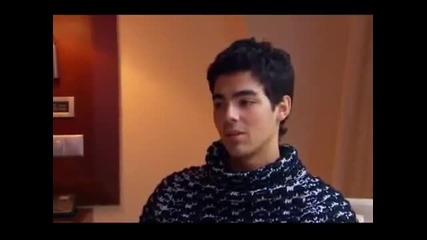Jonas Brothers - Living The Dream Out of My Control (hq)