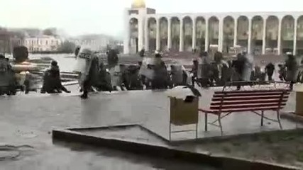 Видео Кадри от Безредиците в Киргизстан - Kyrgyzstan 2010 