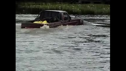 Toyota Hilux vs. Ford F - 1000 Super Turbo Extreme.exe 