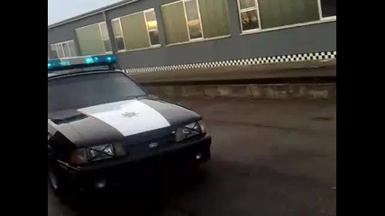 Най-яката полицейска кола !