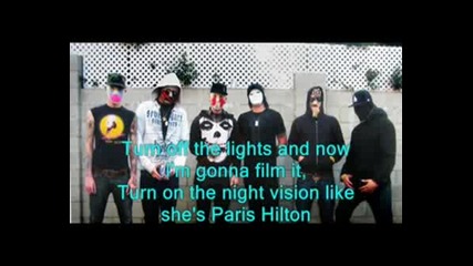 Hollywood Undead - Bitches (lyrics)