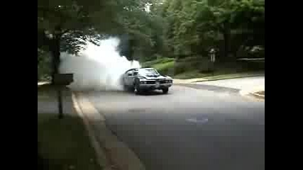 Oldsmobile 442 burnout 