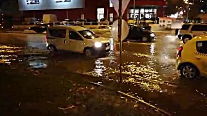 При Първи Дъжд: Кръгово на Била в Търново пак се наводни