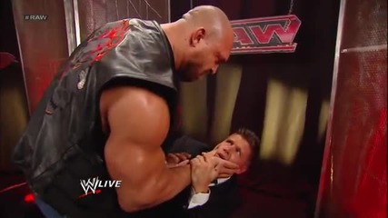 Ryback takes out his aggression on Josh Mathews: Raw, August 26, 2013
