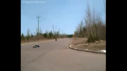Мотор продължава да се движи без моториста