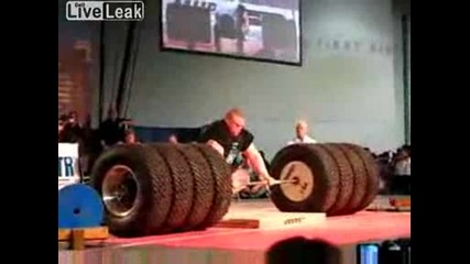 Световен рекорд 480 килограма изтласкване
